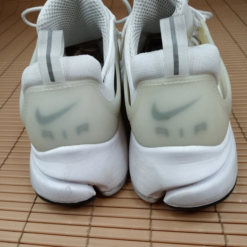 Men's Nike Air Presto Essential Triple White Runni